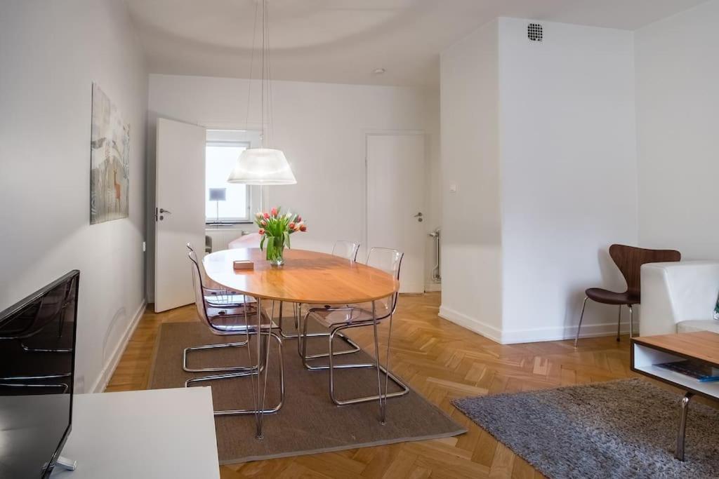 Stockholm Checkin Apartment Alvik Exterior foto