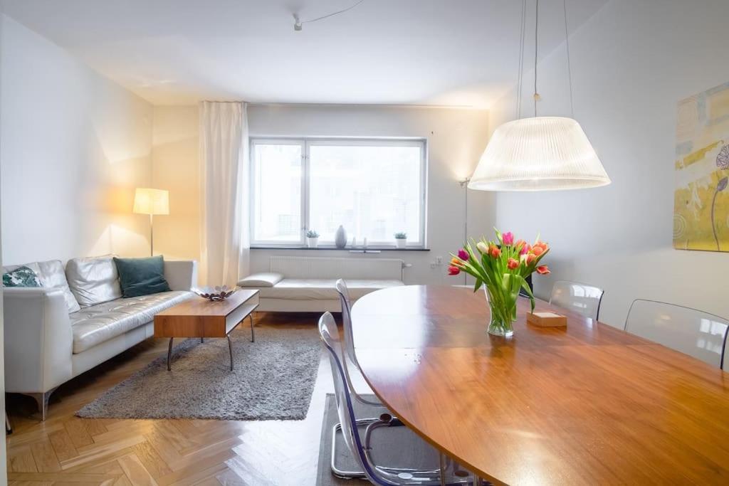 Stockholm Checkin Apartment Alvik Exterior foto